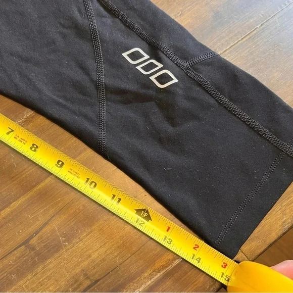 Lorna Jane Black Logo Capri Athletic Yoga Small Cropped Leggings - Picture 4 of 7